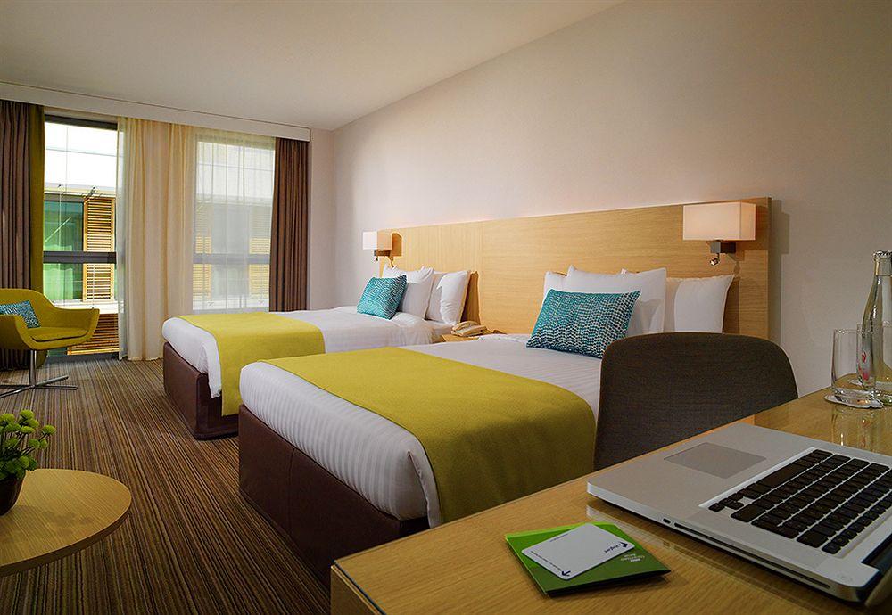 Courtyard By Marriott Montpellier Ξενοδοχείο Εξωτερικό φωτογραφία