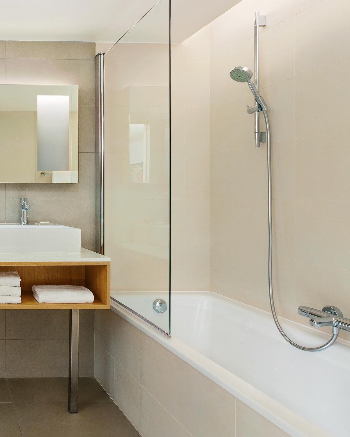 Courtyard By Marriott Montpellier Ξενοδοχείο Εξωτερικό φωτογραφία