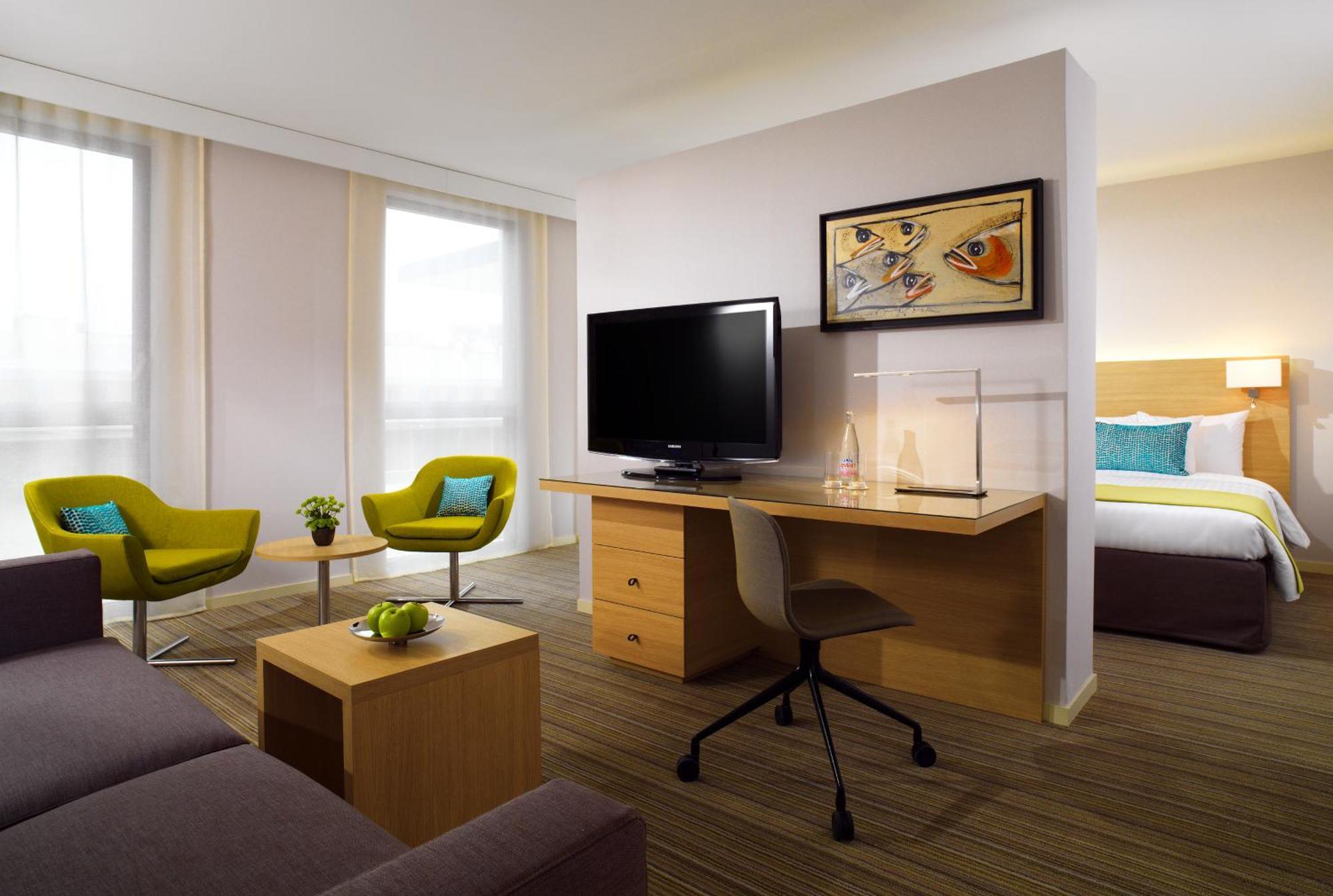 Courtyard By Marriott Montpellier Ξενοδοχείο Εξωτερικό φωτογραφία