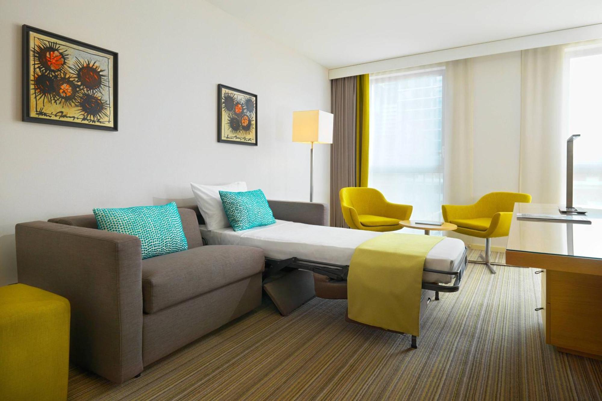 Courtyard By Marriott Montpellier Ξενοδοχείο Εξωτερικό φωτογραφία