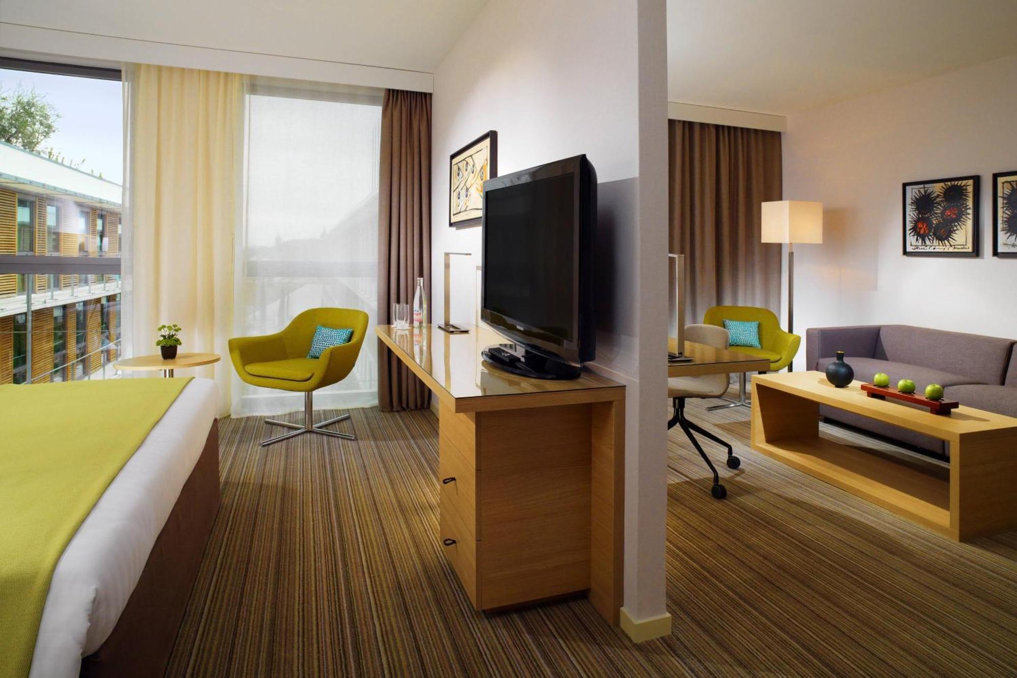 Courtyard By Marriott Montpellier Ξενοδοχείο Εξωτερικό φωτογραφία